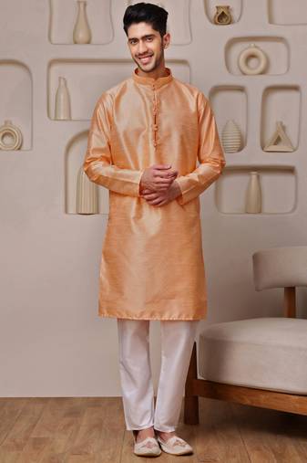 Men peach feather-soft kurta in georgette with minimal look