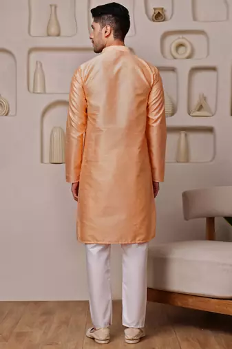 Men peach feather-soft kurta in georgette with minimal look