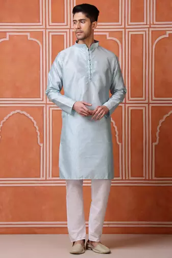Men midnight blue self-jacquard kurta in silk blend for festive