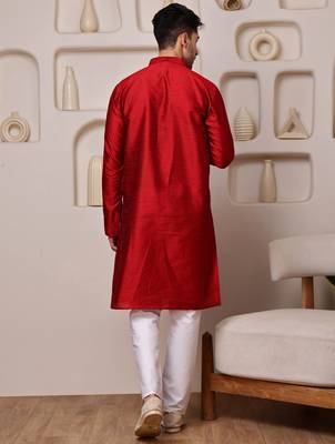 Men red jacquard with embroidered silk blend kurta with mirror embellishment 3