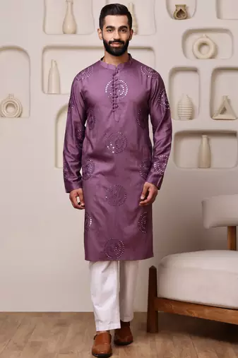 Men wine embroidered viscose blend kurta with thread and mirror