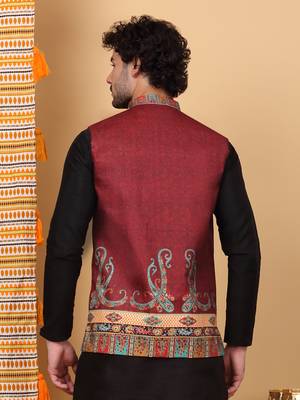Men silk blend maroon paisley kashmiri printed nehru jacket 3