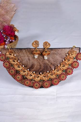 Copper made elegant multicolor kemp peacock necklace set