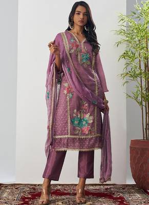 Onion pink fancy crust top embroidered salwar suit 3
