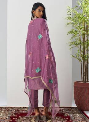 Onion pink fancy crust top embroidered salwar suit 4