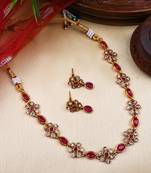 Red kemp studded sleek flower necklace set