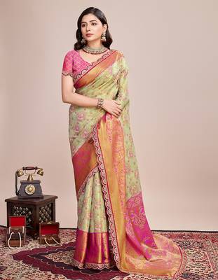 green kanjivaram silk blend saree with blouse 3