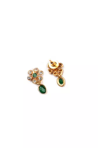 Green kemp studded sleek flower necklace set