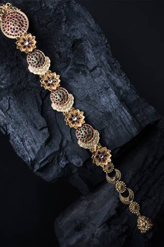 Traditional multicolor pushp jada billai