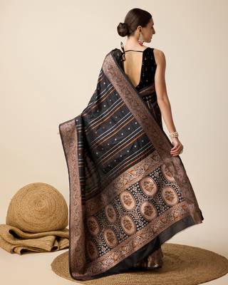 black zari weave jacquard saree 5