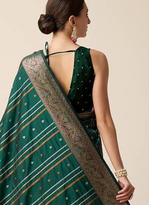 green zari weave jacquard saree 3