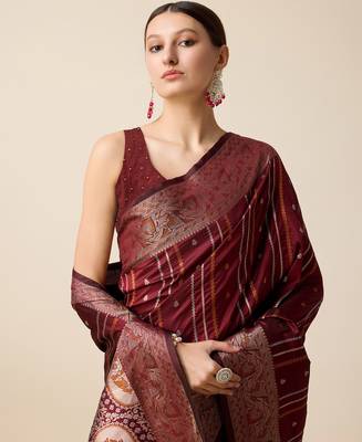 maroon zari weave jacquard saree 4