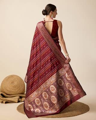 maroon zari weave jacquard saree 5