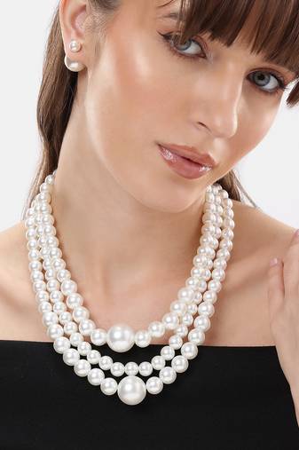 elegant 3 layer white pearl beaded necklace set with matching stud earrings