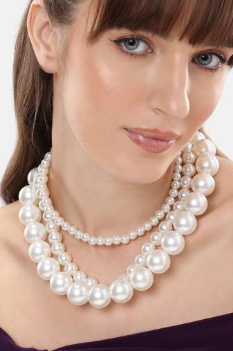 elegant 3 layer white pearl beaded necklace mala