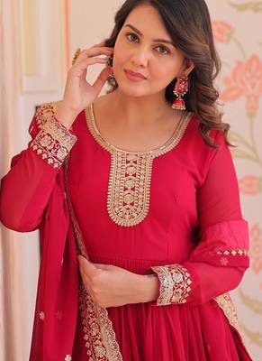 Faux georgette with embroidered work wedding gown dupatta 5