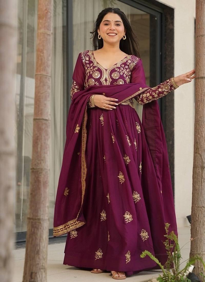 Star georgette with embroidered work wedding gown dupatta
