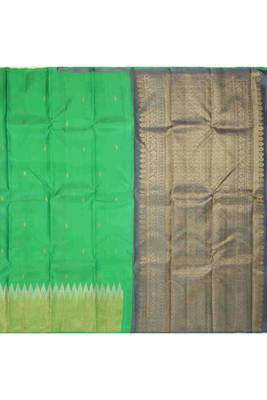 Light green saree with golden border 2