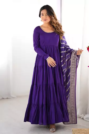 Purple Tiered Anarkali Gown – Full Flare with Zari Border Dupatta