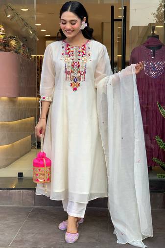 White mirror embroidery chanderi silk kurta set with embroidery organza dupatta for women