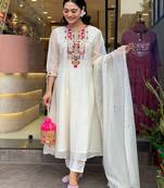 White mirror embroidery chanderi silk kurta set with embroidery organza dupatta for women