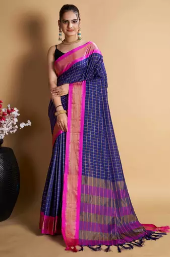 purple silk blend saree with striking pallu & blouse