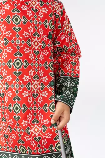 Red embroidered cotton kurta pajama