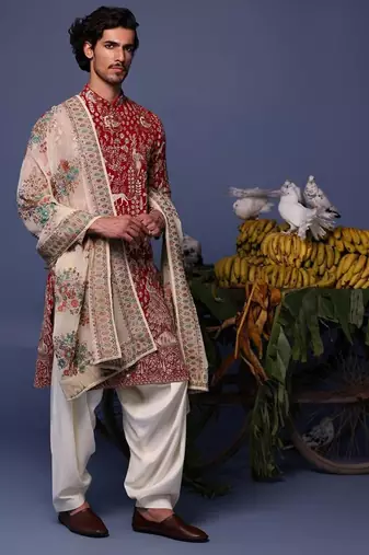 Nazm maroon kurta set