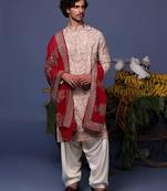 Khusro pink kurta set