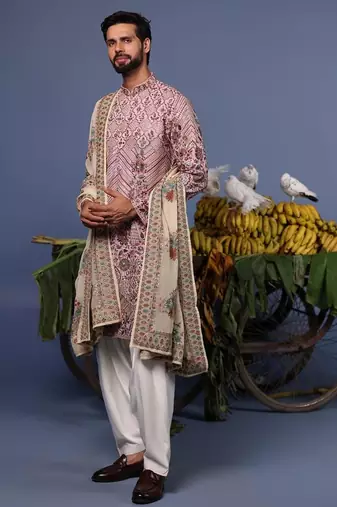Tapish pink kurta set