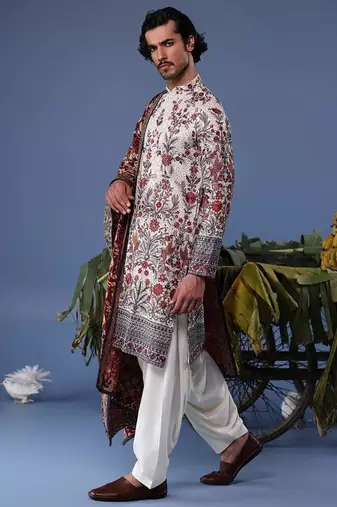 Waheed ivory kurta set