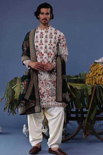 Ruhaan ivory kurta set