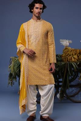 Shehroz haldi kurta set 1