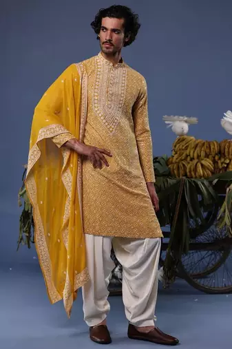 Shehroz haldi kurta set