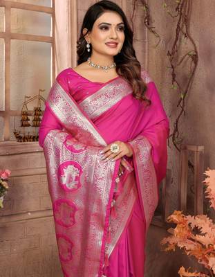Pink faux banarasi silk blend saree 4