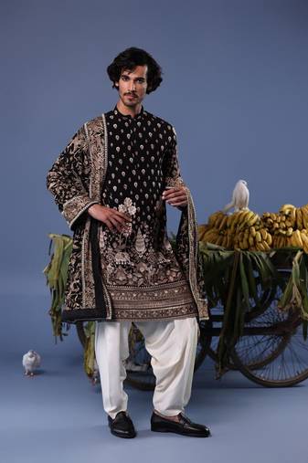 Kayan black kurta set