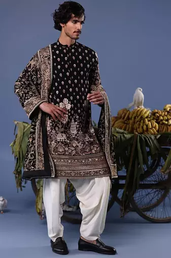 Kayan black kurta set