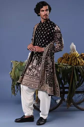 Kayan black kurta set
