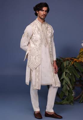 Hayan pichwai resham ivory kurta 1 jacket set 5