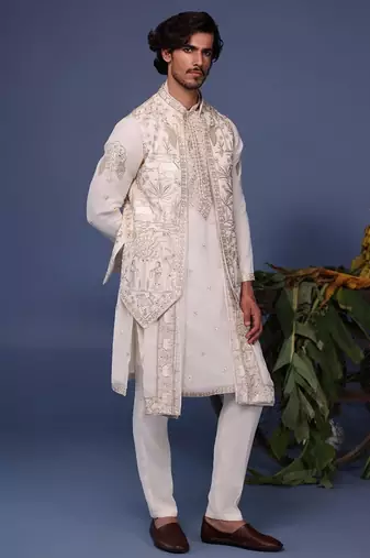 Hayan pichwai resham ivory kurta 1 jacket set