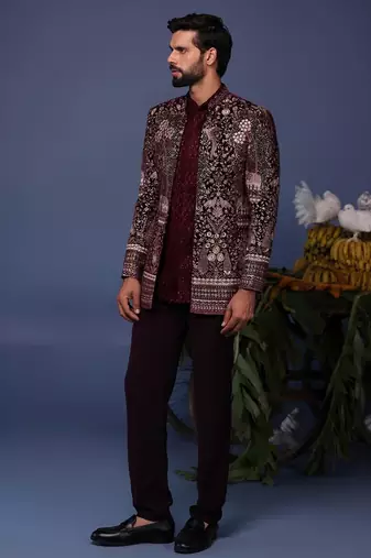 Aurang wine jodhpuri set