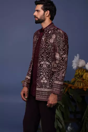 Aurang wine jodhpuri set
