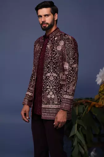 Aurang wine jodhpuri set