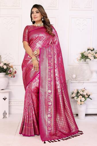 Heavy zari woven magenta banarasi silk blend saree
