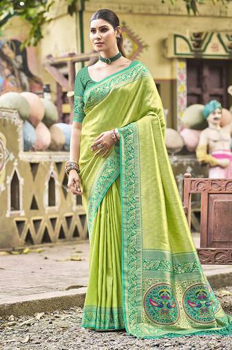 Green kanjivaram silk blend saree
