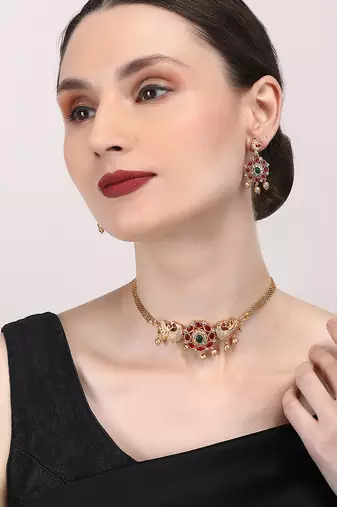 Unique gold plated kemp studded peacock choker set