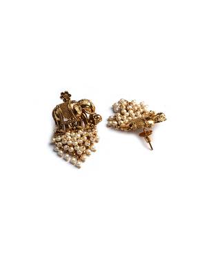 Gold plated gaj necklace set with white hydra beads 5