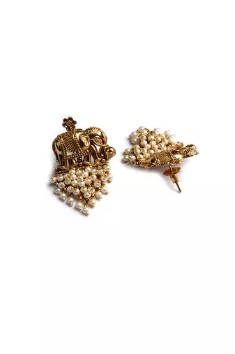 Gold plated gaj necklace set with white hydra beads