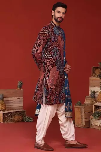 Aarv wine kurta set