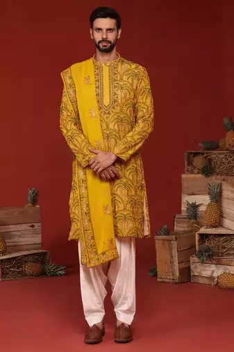 Chaitanya haldi kurta set